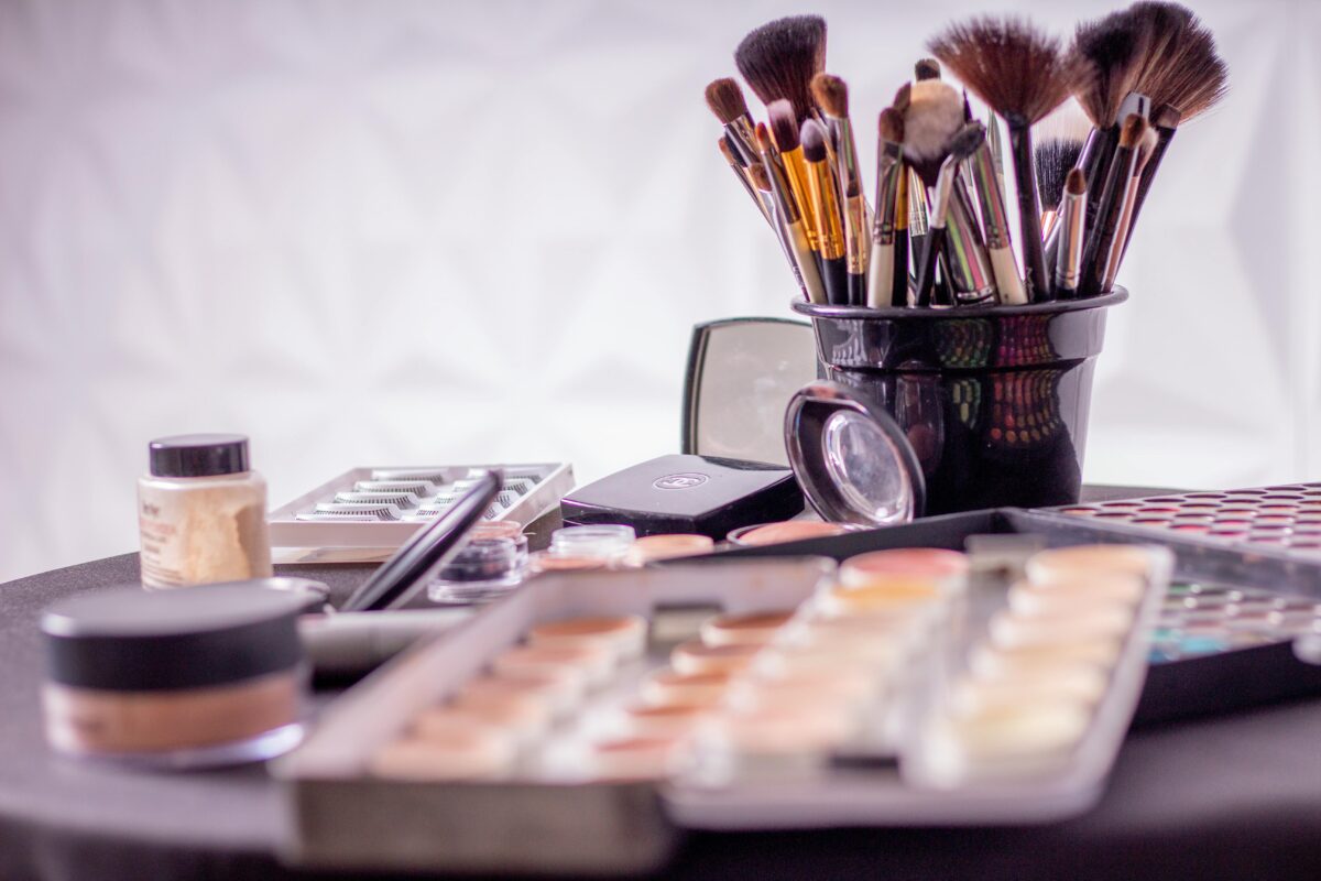 Makeup Routine How to Keep Your Look Fresh All Day Long